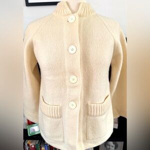Vintage 1960’s Cropped Sweater/Jacket. Medium. 100% Wool. Excellent Condition.